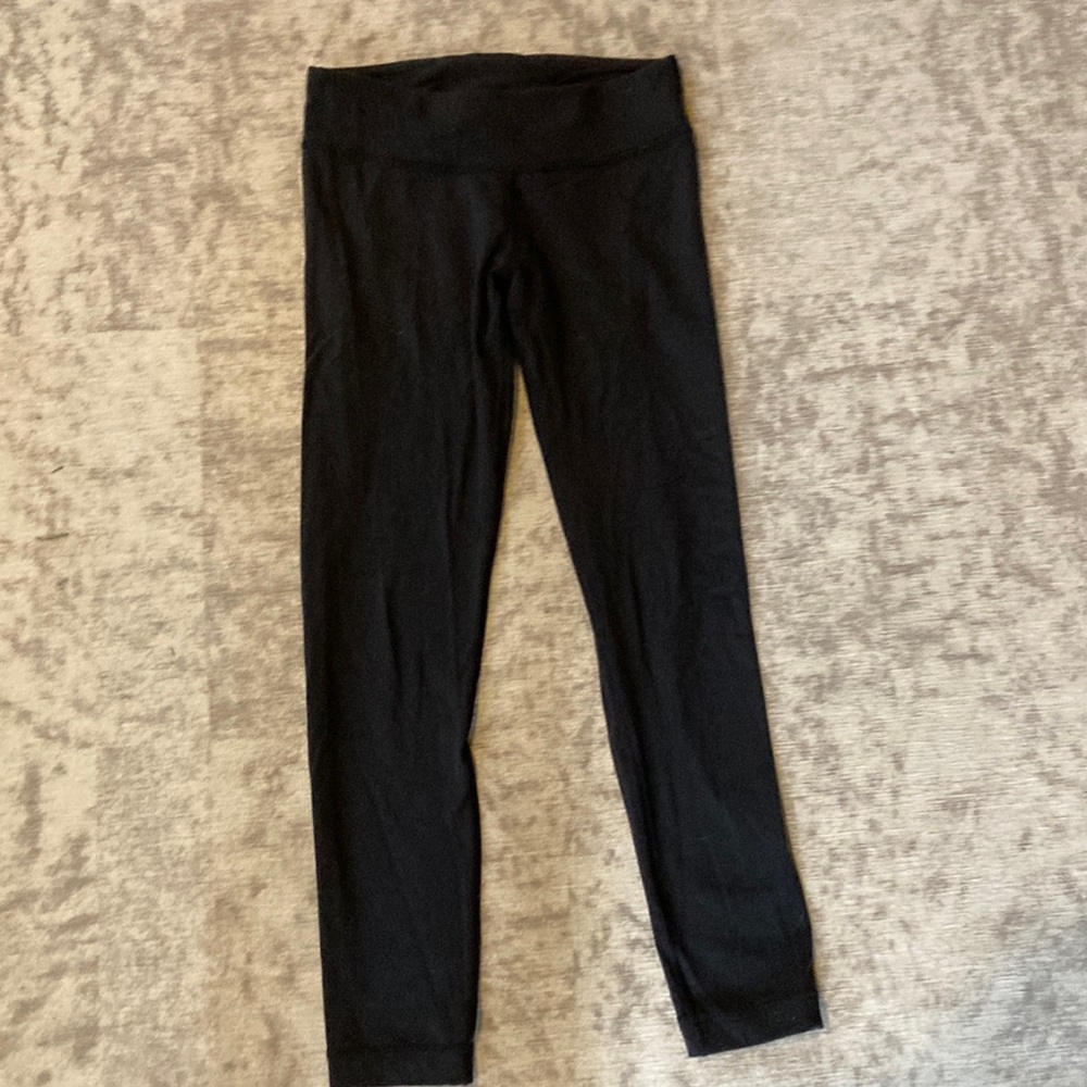 Girls size 12 black Ivivva leggings